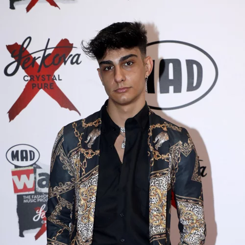 Ο Νίκος Μπάρκουλης κατακεραυνώνει τα media μετά τα δημοσιεύματα για την υγεία της μητέρας του