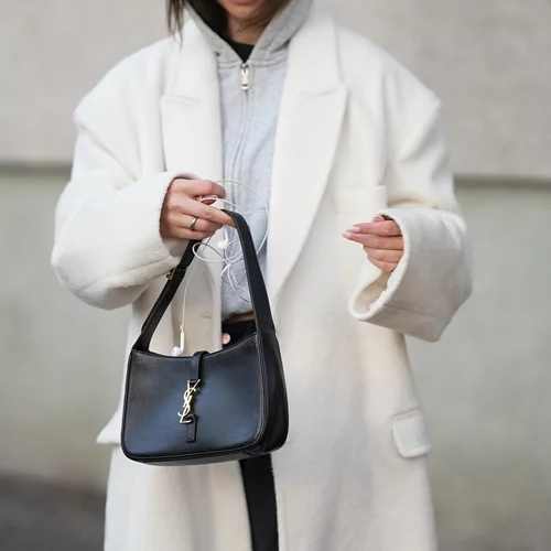 Οι τσάντες που θα αποκτήσετε στις εκπτώσεις 2026 και θα κρατάτε μια ζωή