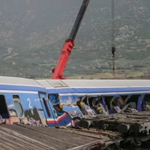 Τέμπη|  Νέες αποκαλυπτικές συνομιλίες από τη μοιραία νύχτα | "Επειδή παίζουμε ζωές, σας παρακαλώ πολύ, κλείστε την πόρτα"