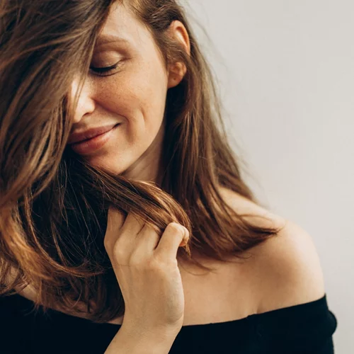 3 εύκολες κινήσεις που μπορείς να κάνεις το πρωί για καθημερινή αποτοξίνωση