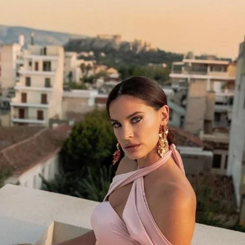 Χριστίνα Μπόμπα | Μας δείχνει την κοιλίτσα της και περνάει ένα ηχηρό μήνυμα