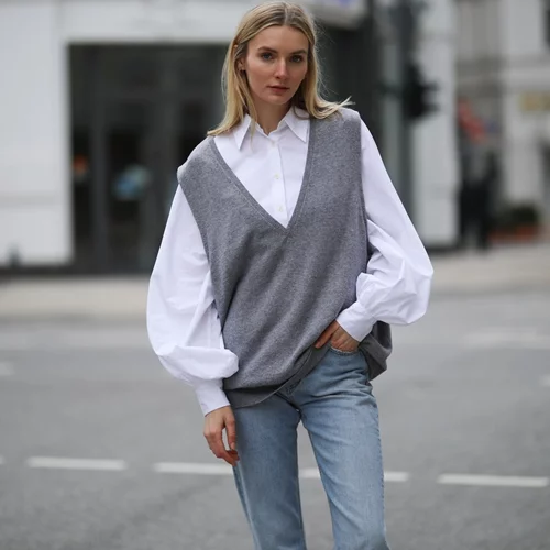 5 οικονομικά πλεκτά γιλέκα που θα βρεις στις εκπτώσεις της Pull&Bear