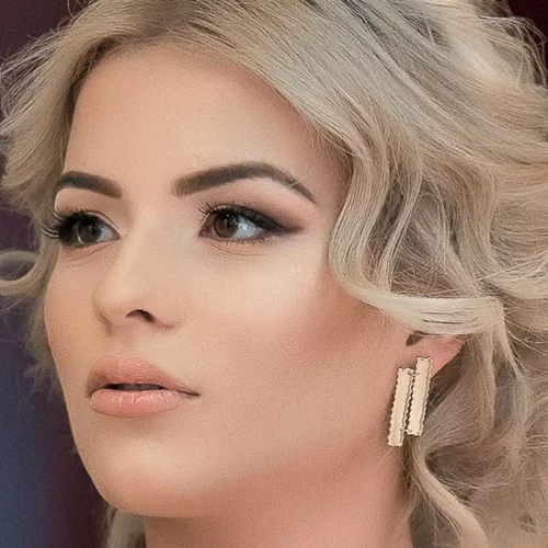 Ραφαέλα Πλαστήρα | Η Σταρ Ελλάς δεν πάει στο Ισραήλ για τη Μις Υφήλιος γιατί στηρίζει τους Παλαιστίνιους