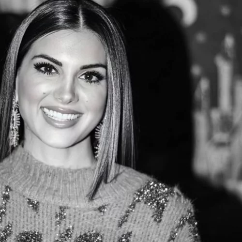 Σταματίνα Τσιμτσιλή | Με μάξι φόρεμά σε μία glam εμφάνιση