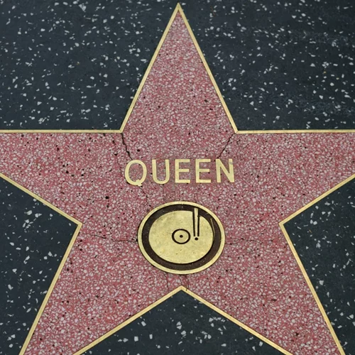 Ο μύθος των Queen μέσα από φωτογραφίες του Πίτερ Χινς σε έκθεση στο Τορίνο