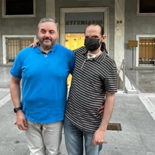 Πώς είναι μετά την περιπέτεια του ο Θύμιος Μπουγάς - Στην Αθήνα για ιατρική αποκατάσταση