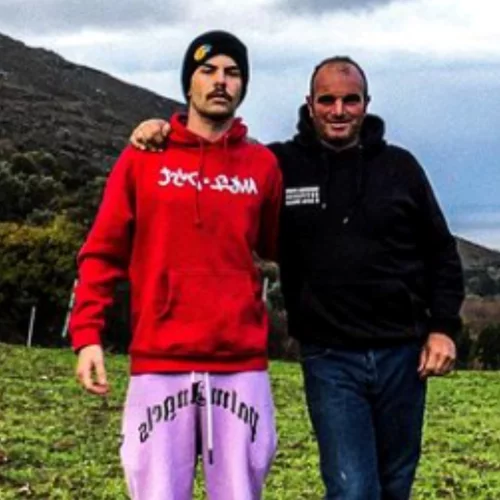 Εγκλωβισμένος ο Άγγελος Λάτσιος στην Άνδρο | Τον φιλοξένησαν οι γείτονές του