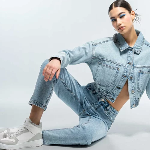 Denim lovers είστε έτοιμοι; Η νέα συλλογή της Pink Woman είναι αφιερωμένη στο staple κάθε γκαρνταρόμπας