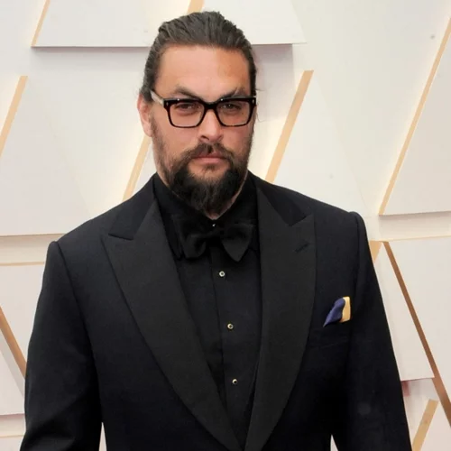 Ο Τζέισον Μομόα θα πρωταγωνιστήσει σε σειρά με θέμα την ιστορία της Χαβάης