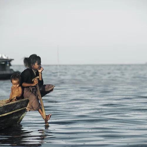 Ναυάγιο στην Πύλο | "Οι μετανάστες ήθελαν να σωθούν από οποιαδήποτε χώρα", λέει ακτιβίστρια - Η απάντηση του λιμενικού