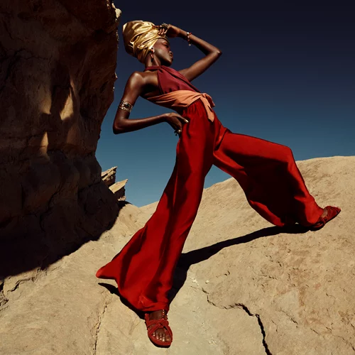 Η νέα καμπάνια του Zara για την άνοιξη και το καλοκαίρι μόλις κυκλοφόρησε