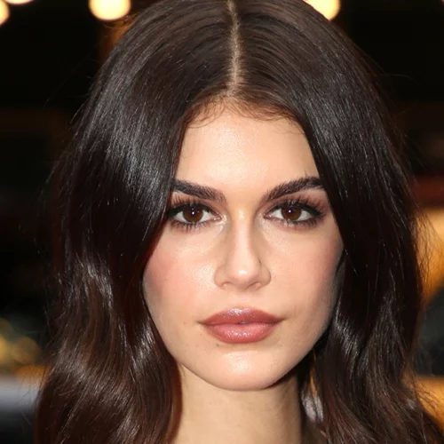 6 πολύ οικονομικές κρέμες για λιπαρές και ακνεϊκές επιδερμίδες που θα μεταμορφώσουν το πρόσωπό σου