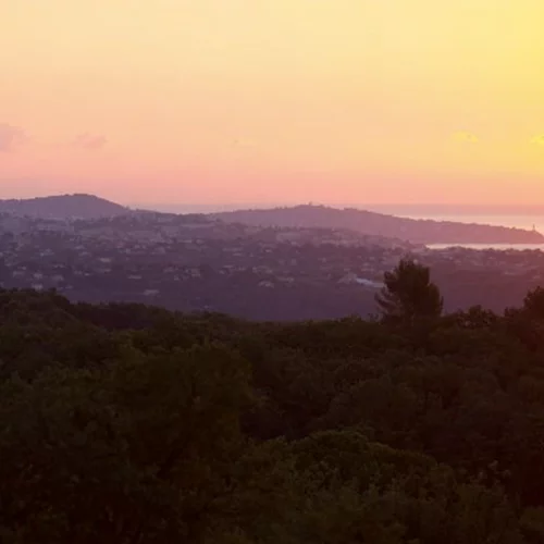 Nose | Μια πραγματικά "αρωματική" ταινία του οίκου Dior