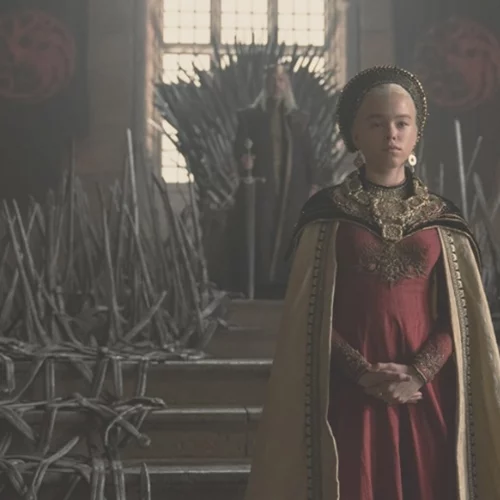 "Έπλενα πιάτα σε εστιατόριο" | Η σαν παραμύθι ιστορία της πρωταγωνίστριας του House of the Dragon, Milly Alcock