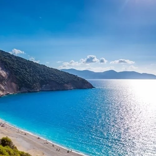 Μύρτος | Η παραλία στην Κεφαλονιά που πρέπει να επισκεφθείς τουλάχιστον μια φορά στη ζωή σου