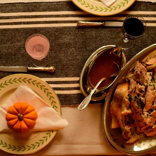 Η απόλυτη χριστουγεννιάτικη γέμιση με κάστανα από τον Άκη Πετρετζίκη