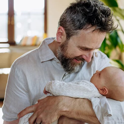 Γιορτή του Πατέρα: Γιορτάζουμε τους μπαμπάδες που αναγνωρίζουν πόσο σημαντικός είναι ο ρόλος του πατέρα