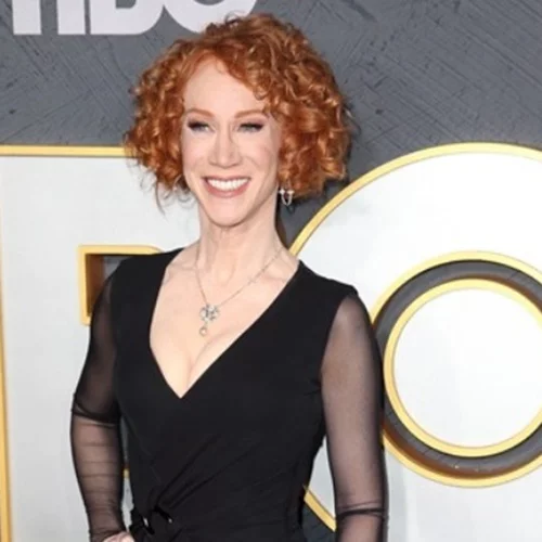 Kathy Griffin | Η Αμερικανίδα ηθοποιός αποκάλυψε πως έχει καρκίνο του πνεύμονα