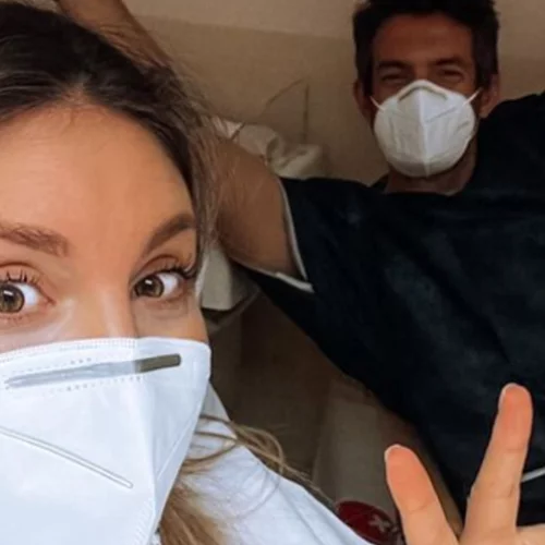 Αθηνά Οικονομάκου | Η ανάρτηση με τον Φίλιππο Μιχόπουλο από το μαιευτήριο