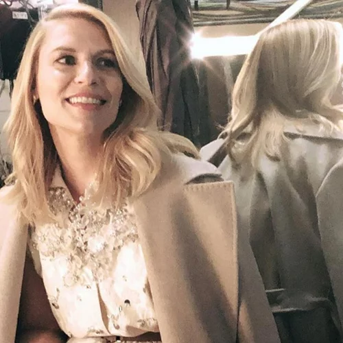 Γιατί η Claire Danes ένιωσε "ντροπή" που έμεινε έγκυος στα 44 χρόνια της;