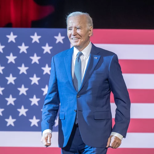 Τι κάνει ο Joe Biden στο κρεβάτι του