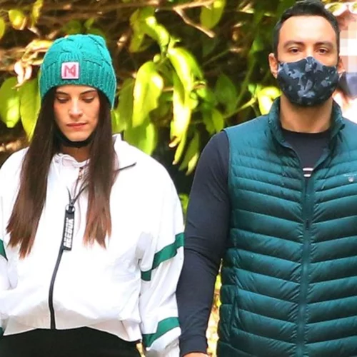 Σάκης Τανιμανίδης-Χριστίνα Μπόμπα | Δείτε τους μέλλοντες γονείς σε καθημερινές στιγμές