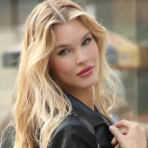 5 viral κραγιόν που αλλάζουν χρώμα ανάλογα με το pH των χειλιών