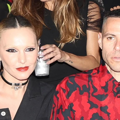 Τάμτα και Πάρις Κασιδόκωστας | Η ανταλλαγή δώρων στο γιορτινά στολισμένο σπίτι τους