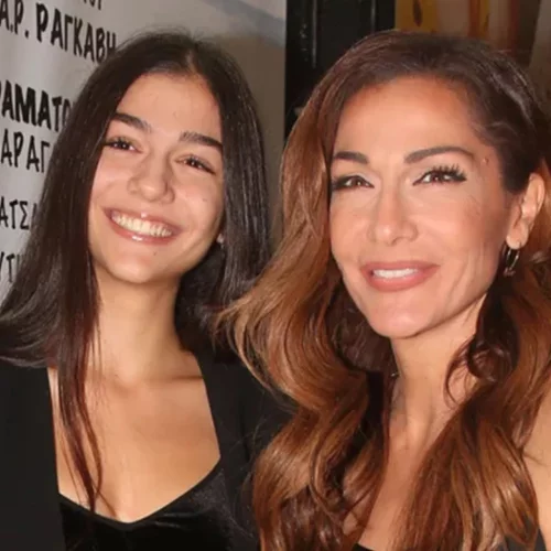 Δέσποινα Βανδή & Μελίνα Νικολαΐδη πιο εντυπωσιακές από ποτέ στη Θεσσαλονίκη | Το backstage στιγμιότυπο