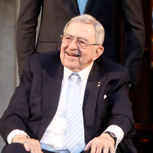 Πέθανε ο τέως βασιλιάς Κωνσταντίνος - Η ζωή του από τα ανάκτορα μέχρι την έκπτωση