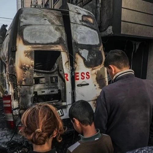 Πέντε δημοσιογράφοι του Al Jazeera σκοτώθηκαν σε "στοχευμένο" πλήγμα του Ισραήλ στη Γάζα