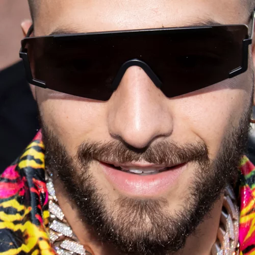 Ο Maluma πρωταγωνιστεί στη διαφημιστική καμπάνια του Versace