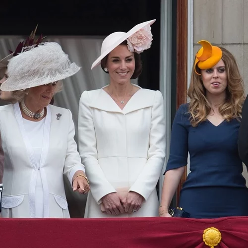 H Kate Middleton και η πριγκίπισσα Βεατρίκη έχουν το ίδιο μαύρο φόρεμα στην γκαρνταρόμπα τους