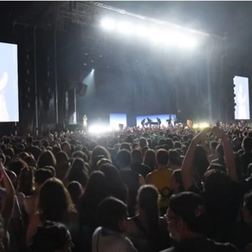 Η Rosalia έφερε τον... πρώτο καύσωνα στο Release Athens X SNF Nostos