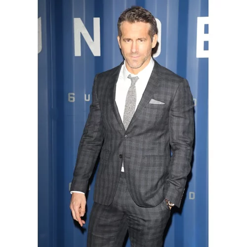 Ryan Reynolds | Εγκαινίασε το λογαριασμό του στο Tik Tok με ένα ξεκαρδιστικό βίντεο