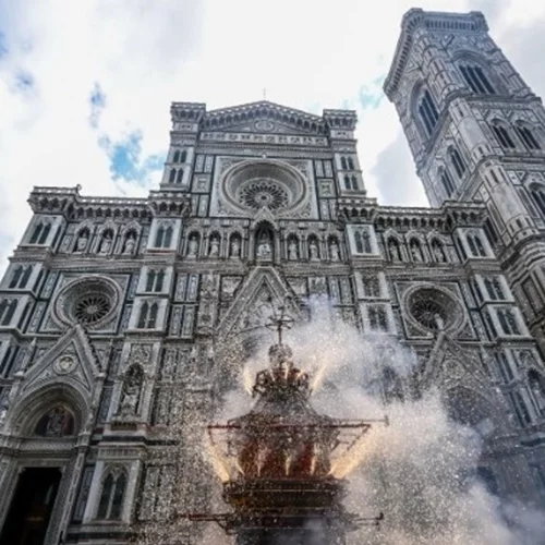 Στον βωμό του μαζικού τουρισμού, η Φλωρεντία χάνει την ψυχή της