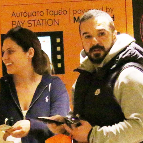 Τριαντάφυλλος | Η χωρίς ανταπόκριση ερωτική εξομολόγηση στη σύζυγό του (vid)