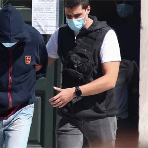 Κολωνός | Έρχονται τρεις νέες συλλήψεις - Ενδείξεις ότι βίαζαν από πέρυσι την 12χρονη