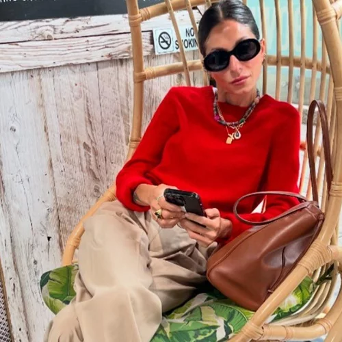 Η Σοφία Καρβέλα μας δίνει τα απαραίτητα μαθήματα layering για τις κρύες μέρες του χειμώνα