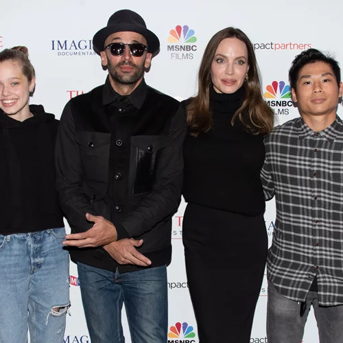 Pax Jolie-Pitt | Ο 19χρονος γιος της Angelina Jolie χρησιμοποιεί ψευδώνυμο ως νέος καλλιτέχνης