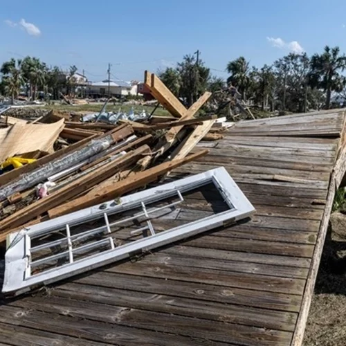 ΗΠΑ: Τουλάχιστον 44 νεκροί από το πέρασμα του τυφώνα Ελίν