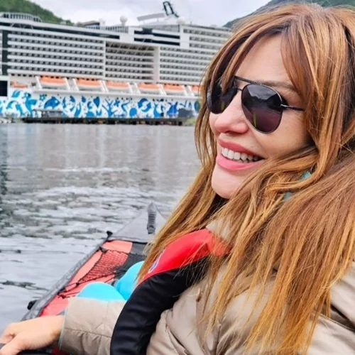 "Άλλοι με μαγιό κι άλλοι με παλτό" | Η Βίκυ Χατζηβασιλείου στη Νορβηγία για διακοπές