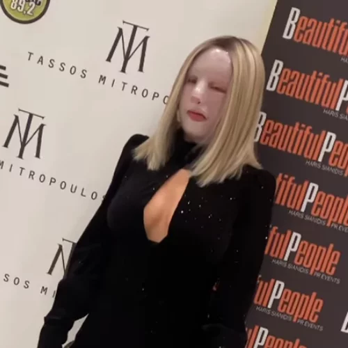 Η Ιωάννα Παλιοσπύρου στην Εβδομάδα Μόδας | Η πρώτη δημόσια εμφάνιση μετά τη δίκη για το βιτριόλι