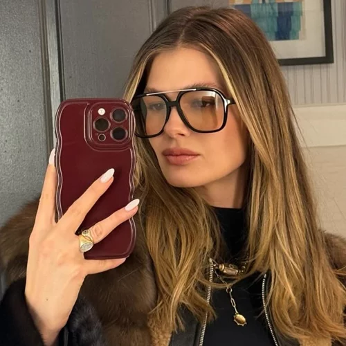 Η Αμαλία Κωστοπούλου φόρεσε τον αλάνθαστο συνδυασμό για να δείχνεις πάντα κομψή