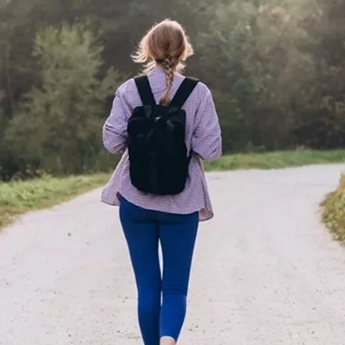 Καίει λίπος, βελτιώνει τη διάθεση | Γιατί όλοι μιλούν για το περπάτημα στη "Ζώνη 2"