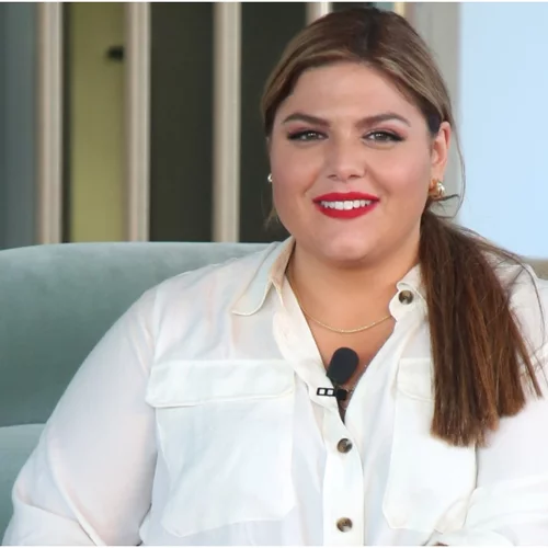 Η Δανάη Μπάρκα φόρεσε τα μποτάκια της σεζόν | 5 προτάσεις για να υιοθετήσεις την τάση