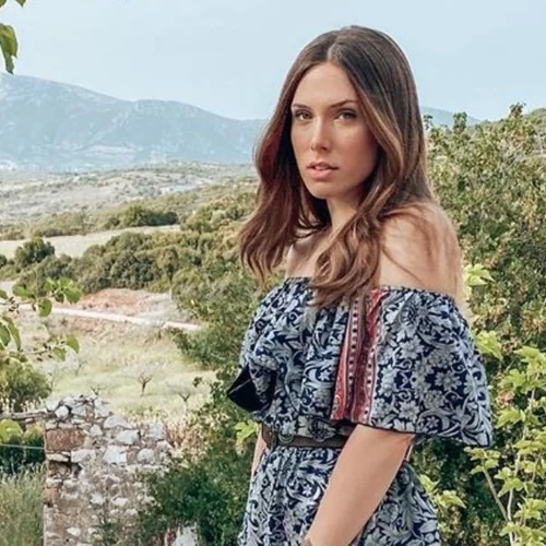 Πώς θα δημιουργήσεις το τέλειο ανοιξιάτικο look; | 5 styling tips που ακολουθεί πιστά η Αφροδίτη Λιάντου