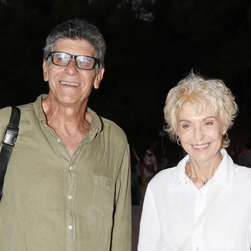 Ναταλία Τσαλίκη & Γιάννης Μπέζος | Με μια σπάνια φωτογραφία αγκαλιασμένοι αποχαιρετούν το καλοκαίρι