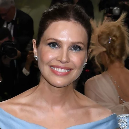 Dasha Zhukova | Ο λόγος που ταξίδεψε στην Ελλάδα κατά τη διάρκεια της εγκυμοσύνης της