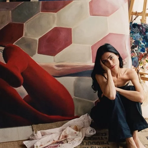 Malù dalla Piccola | Με αέρινο νυφικό και κοντό πλισέ πέπλο στον γάμο της με τον Νικόλα Νιάρχο